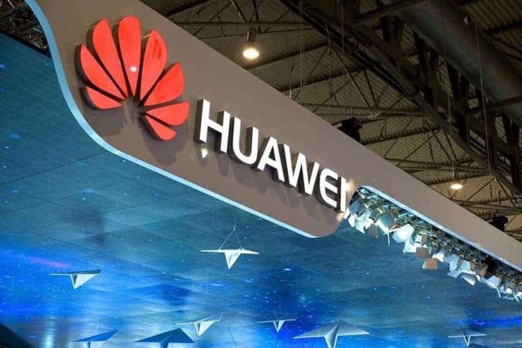 Huawei will stop supplying its smartphones with a charger in the box