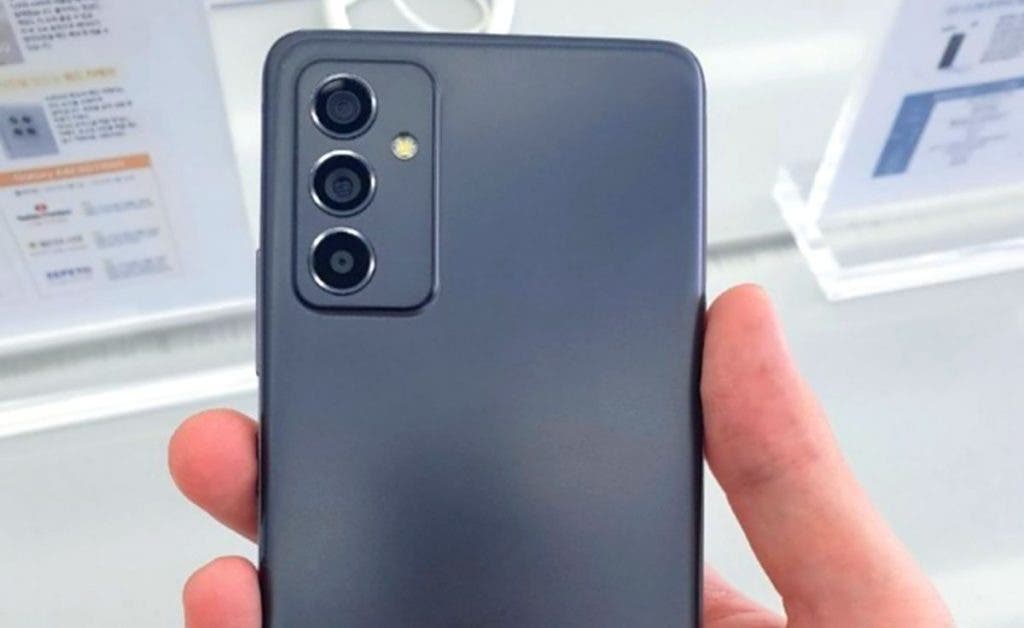 Samsung Galaxy A82 emerges in leaked live shots