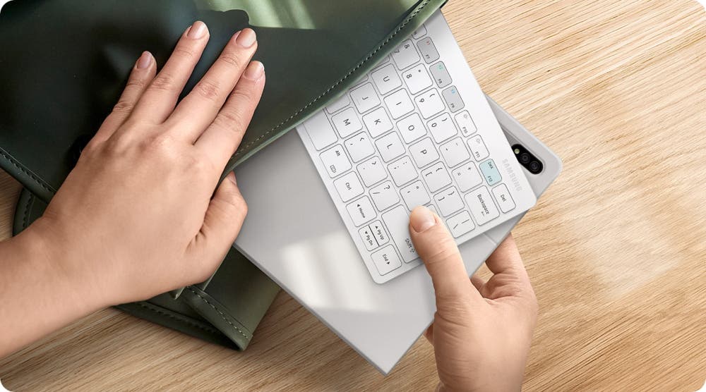 Samsung launches Smart Keyboard Trio 500 for the multi-tasker in you!