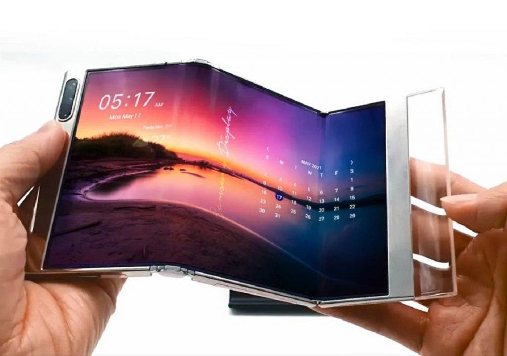 Samsung is preparing to showcase a flexible S-shaped screen