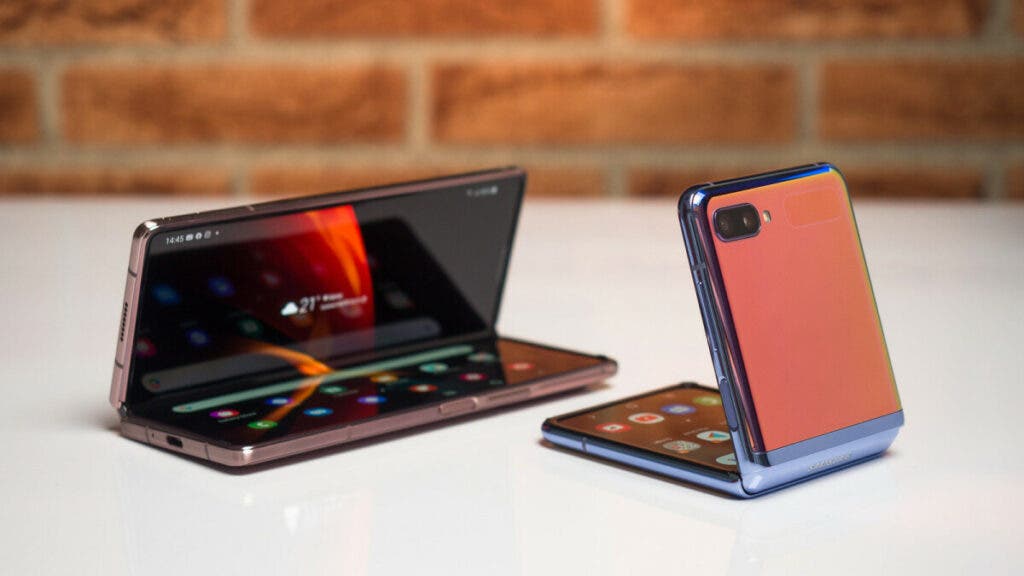 Samsung Galaxy Z Fold 3 And Z Flip 3 Are Now In Mass Production Yahoo Mobile Phone Prices In Pakistan