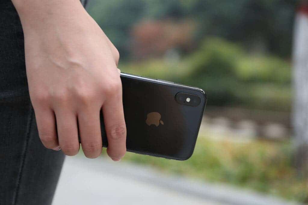 Apple iPhone will use a side fingerprint sensor soon