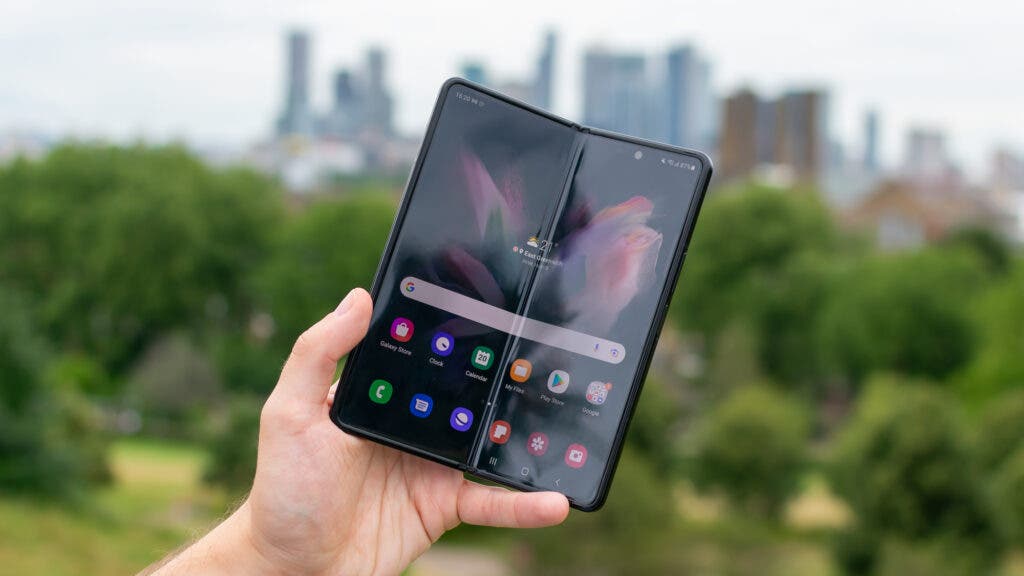 Unlocking the Galaxy Z Fold 3 bootloader will disable the cameras