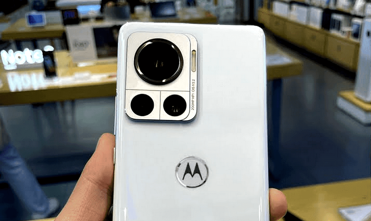 Motorola Frontier leaks with the world's first 200 MP camera