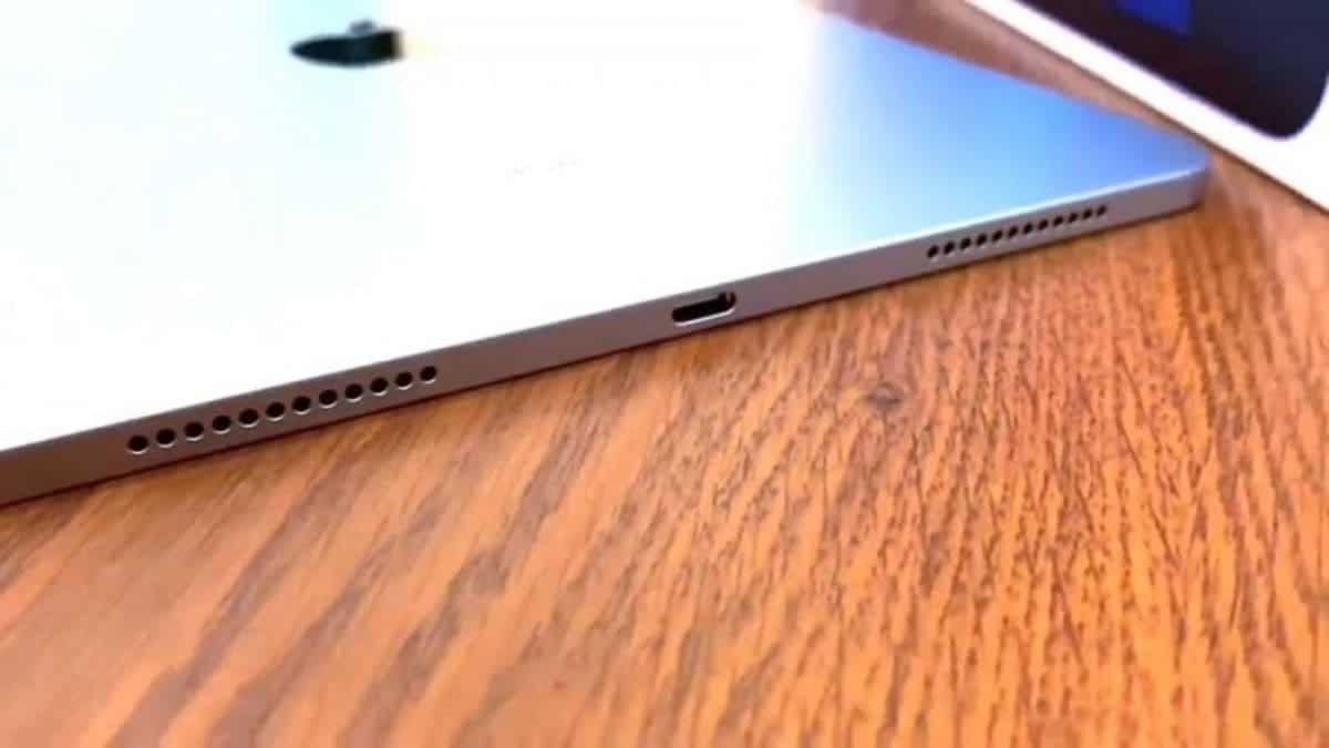 Apple is currently testing the USB Type-C interface on iPhones