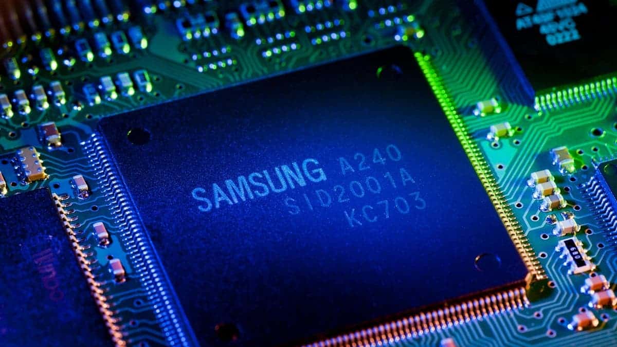 Samsung is the first in the world to start shipping 3nm chips
